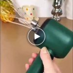 Potente frullatore a immersione senza fili con due fruste – video